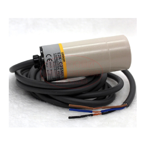 NPN 常开 三线E2K-C25ME1